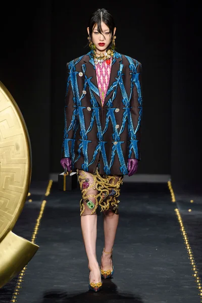 Look 35